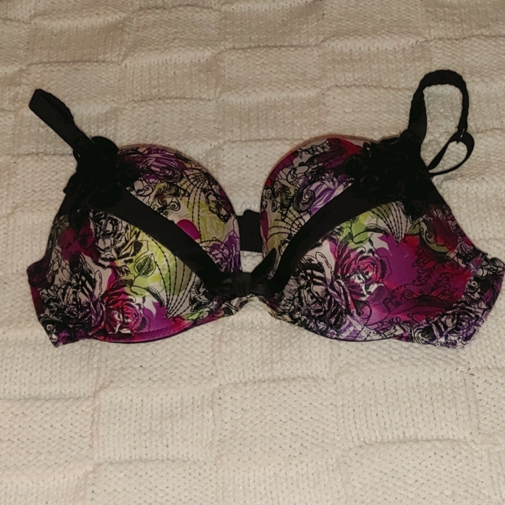 Pleasure state colored bra
